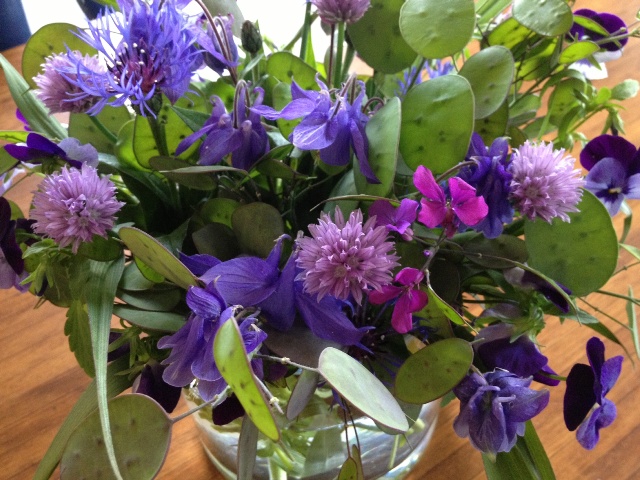 Paars - Blauw met Bieslook en Akelei en Viooltjes